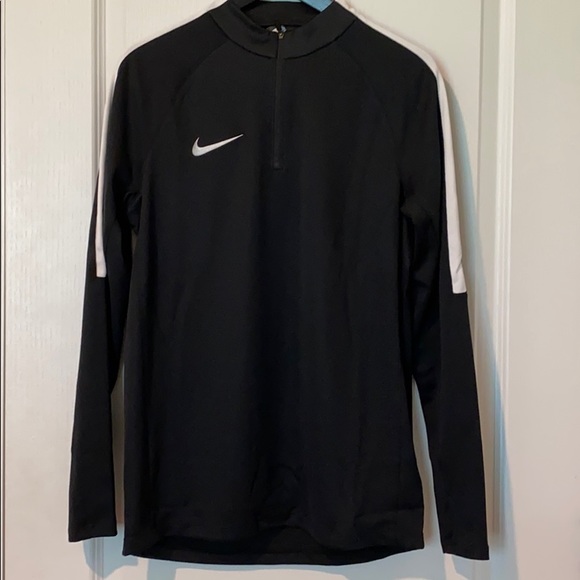 Nike 1/4 Zip Pullover - Picture 1 of 8